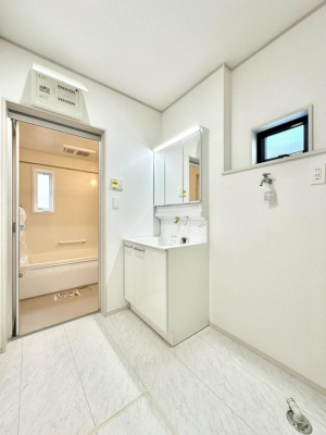 ���̑��@���������Ă���̂Ŏ��C�̑����ꏊ�ł����C���\���s���܂��B�����̐g�x�x���C�����ǂ��I