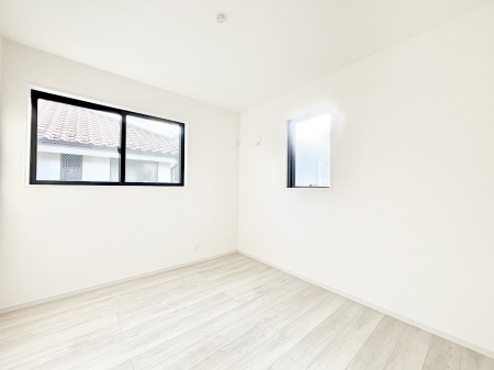 ���̑����ρ@2�ʍ̌����m�ۂ������邢��ԁB�Ƒ��݂�Ȃ����K�ȕ�炵����������݌v�ł��B