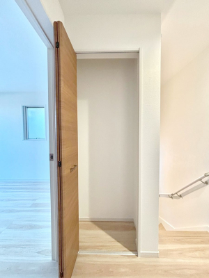 ���̑����ρ@�L�����[�B�|�������G�߂̏��������[���邱�Ƃ��ł��܂��B