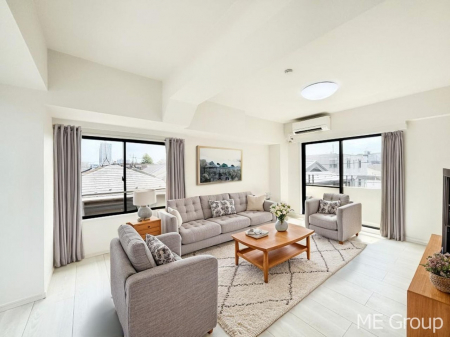 rO@͋Ĉkcj͉Ƒ݂Ȃ̉Kԁ@ƋCGł