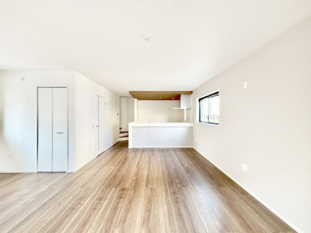 rO@Ƒ̓₩Șbŕ܂閾邢rO 