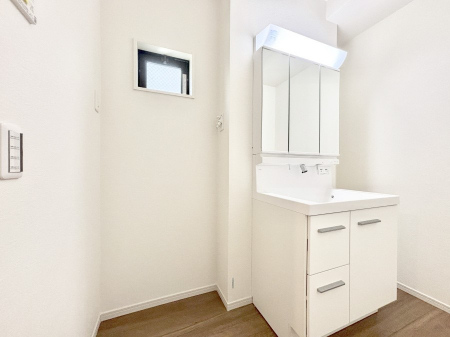 ̑@邢ʏ͖̐gxxyłႢłB    