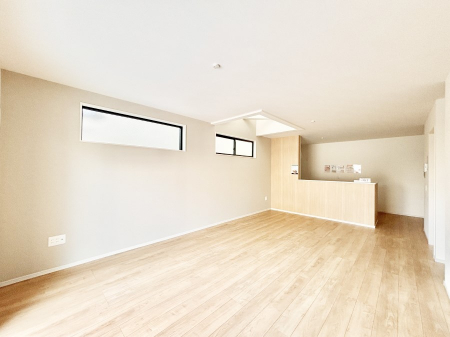 rO@Ƒ̓₩Șbŕ܂閾邢rO