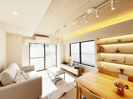 rO@Ƒ̓₩Șbŕ܂閾邢rO