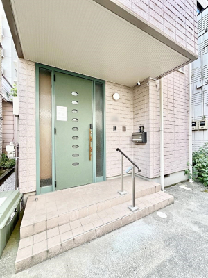 ց@փAv[`ɂ̓v^[ׂċG߂̉ԂłqlĂȂł܂B