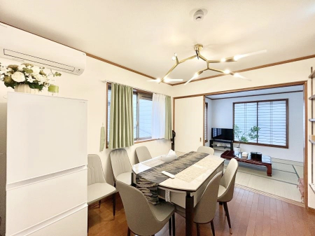 rO@Ƒ̓₩Șbŕ܂閾邢rO