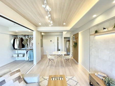 rO@Ƒ̓₩Șbŕ܂閾邢rO  