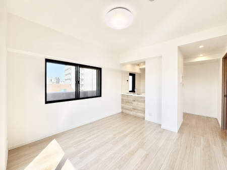 rO@Ƒ̓₩Șbŕ܂閾邢rO