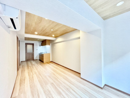 rO@i`eCXg̗D_炩Fg̃t[OfGȃrOł