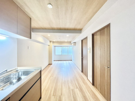 ̑ρ@傫ȑ炽Ղ̗zƕ郊rO  