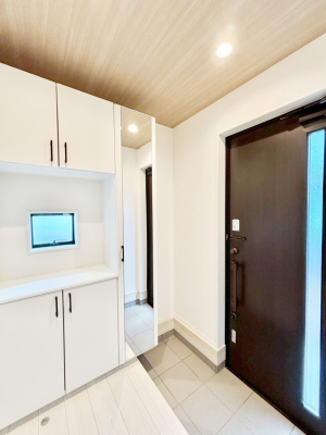 ց@KXXbg̓փhAɌ͂Ă܂