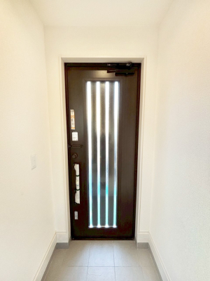 ���ց@���փh�A�ɃX���b�h���C���������Ă���̂Ō��̉��o�����Ă���܂��I