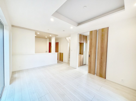 ���r���O�@�ǂ��ɂ��Ă��Ƒ��̂Ȃ������������R�~���j�P�[�V�������r���O