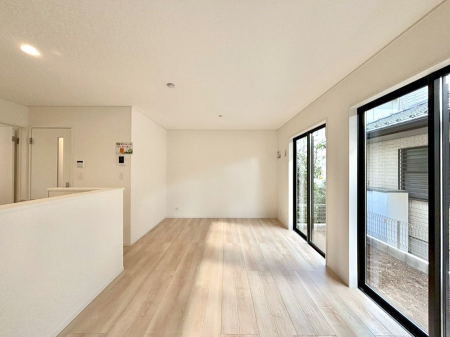 ̑ρ@傫ȑ炽Ղ̗zƕ郊rO  