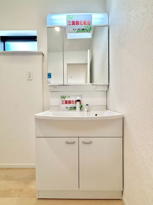 ʑEʏ@傫₷OʋŐʑ́AgȂ݃`FbN┧̂ɂ߂łB 