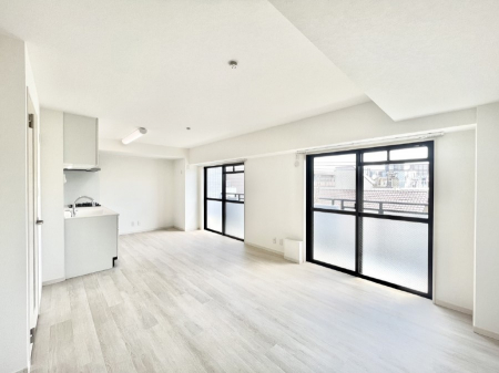 rO@Ƒ̓₩Șbŕ܂閾邢rO  