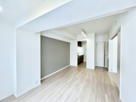 ���r���O�@�Ƒ��ꏏ�ɂ��H�����y���݂����Ȃ�L�X���r���O�_�C�j���O