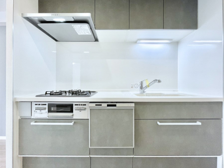 �L�b�`���@�������������I�ɁA�y�����I�V�X�e���L�b�`��