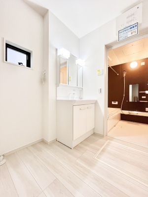 ���̑��@�L�b�`���Ƃ̓������l�����������W���݌v�ŖZ�������Ԃ̉Ǝ������N���N