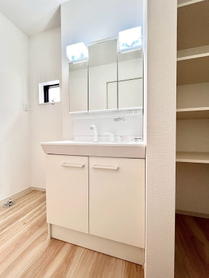 ���ʑ�E���ʏ��@���邢���ʏ��͖����̐g�x�x���y�����ł����Ⴂ�����ł��B