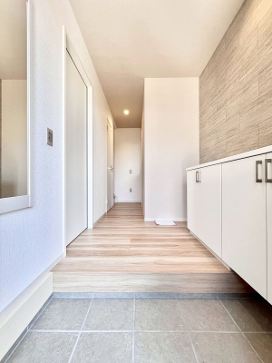 ���ց@�Ƒ��̋A��₨�q�l�������������}���錺��  