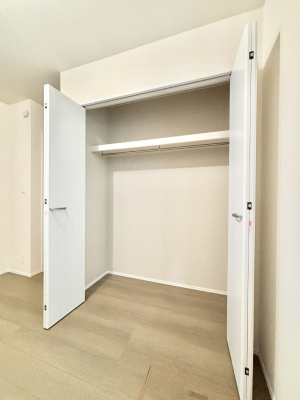 ���[�@�����Ղ�̎��[�X�y�[�X�ŉ��K�ɕ�点���� 