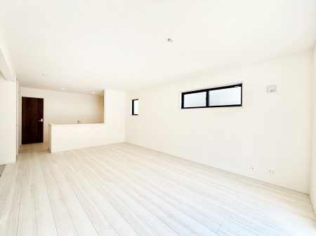 ���r���O�@�Z�ޕ��̌��������o�����A�C���e���A���l����̂��y���݂ȃ��r���O�ł��I