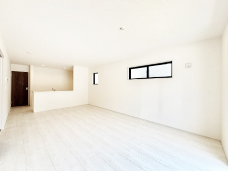 ���r���O�@�Z�ޕ��̌��������o�����A�C���e���A���l����̂��y���݂ȃ��r���O�ł�