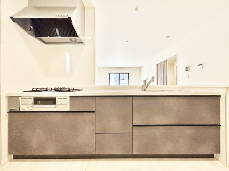 �L�b�`���@���r���O�ŗV�Ԃ��q�l�������Ȃ��炨�������ł���ΖʃL�b�`��