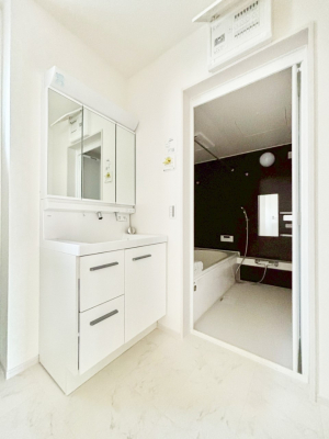 ʑEʏ@Ƃ̐ʃXy[XŒ̐gxxNN  