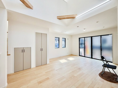 rO@i`eCXg̗D_炩Fg̃t[OfGȃrOł