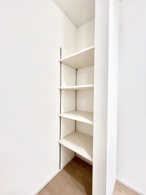 ���̑����ρ@�L�b�`���ɂ̓p���g���[�I�H�ނ̃X�g�b�N�͂������A���p�i�̎��[�Ȃǎg�����͂��낢��I