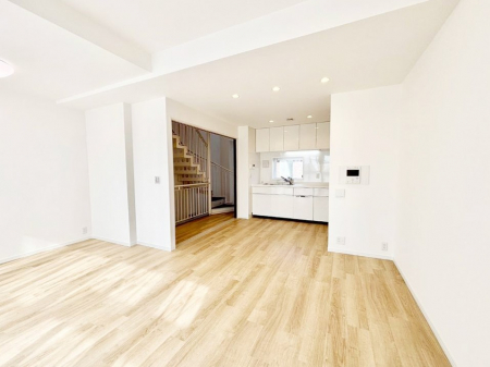 rO@Ƒ̓₩Șbŕ܂閾邢rO