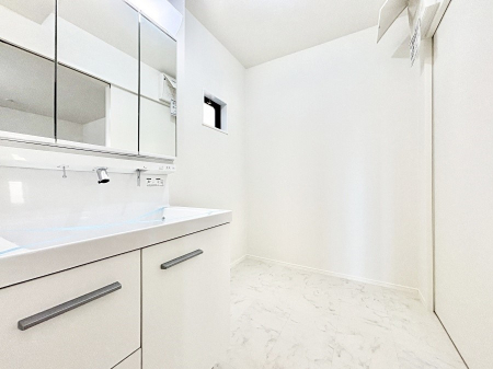 ���ʑ�E���ʏ��@���q���񂪂������A��􂢂����ł��Ă��ꂻ���Ȑ��ʏ��I