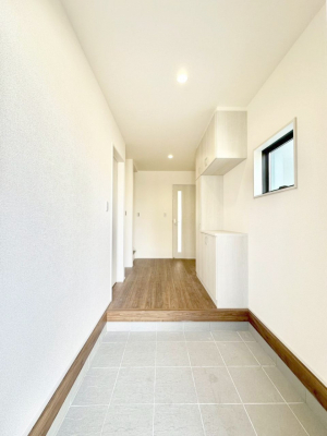 ���ց@�����������������Ȃ��L�X���ցI 