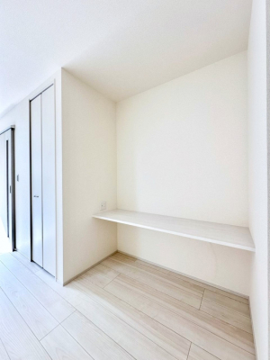 ���̑����ρ@���r���O�J�E���^�[�B�����[�g���[�N�₨�q�l�̕׋����ȂǁA��ƃX�y�[�X�ɂ������߂ł��B