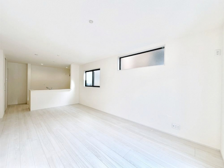 ���r���O�@�Z�ޕ��̌��������o�����A�C���e���A���l����̂��y���݂ȃ��r���O�ł��I 