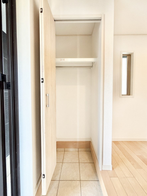 ���ց@�U�炩�肪���Ȍ��ւ��X�b�L���̌��֎��[�t