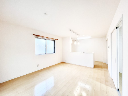 ���r���O�@�i�`�������e�C�X�g�̗D�����_�炩���F�g���̃t���[�����O���f�G�ȃ��r���O�ł��ˁB