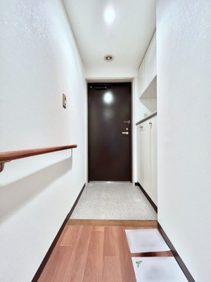 ���ց@���Ƒ��₨�q�l���C�����悭���o�}���ł��鉸�₩�ȕ��͋C�̌��ւł��B