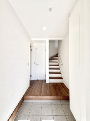 ���ց@�Ƒ��̋A��₨�q�l�������������}���錺��  