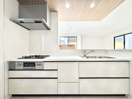 �L�b�`���@�������������I�ɁA�y�����I�V�X�e���L�b�`��  