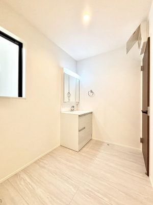 ���ʑ�E���ʏ��@���邢���ʏ��͖����̐g�x�x���y�����ł����Ⴂ�����ł��B