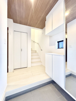 ���ց@�Ƒ��̋A��₨�q�l�������������}���錺��  