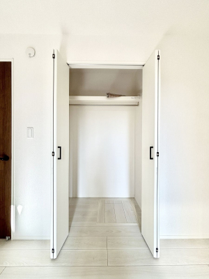 ���[�@�����Ղ�̎��[�X�y�[�X�ŉ��K�ɕ�点���� 