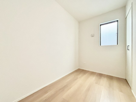 ���̑��@1�K�̔[��3��