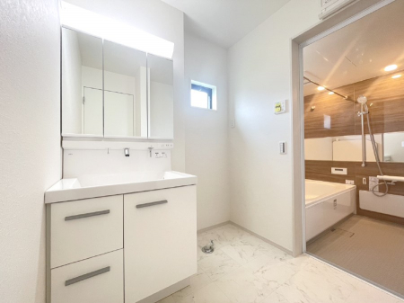 ̑@LXƂƂ̂郉h[Xy[XB  