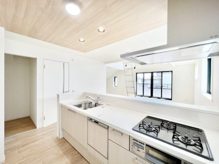 Lb`@JE^[zɊyׂB̂ƔȂ肻ł