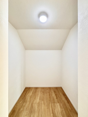 ̑@EH[NCN[[bg̊pŐԃXbL  