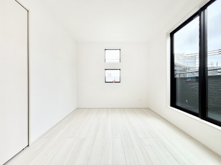 �q�������@�q�ǂ������ɂ҂�����̖��邢��ԁB  